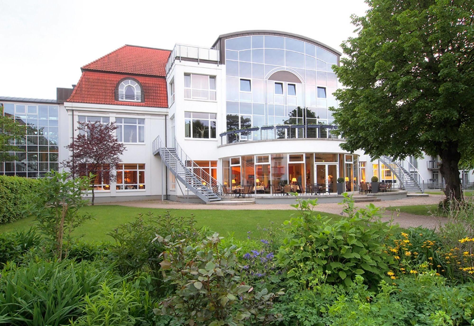Seehotel Grossherzog Von Mecklenburg Boltenhagen  Bagian luar foto